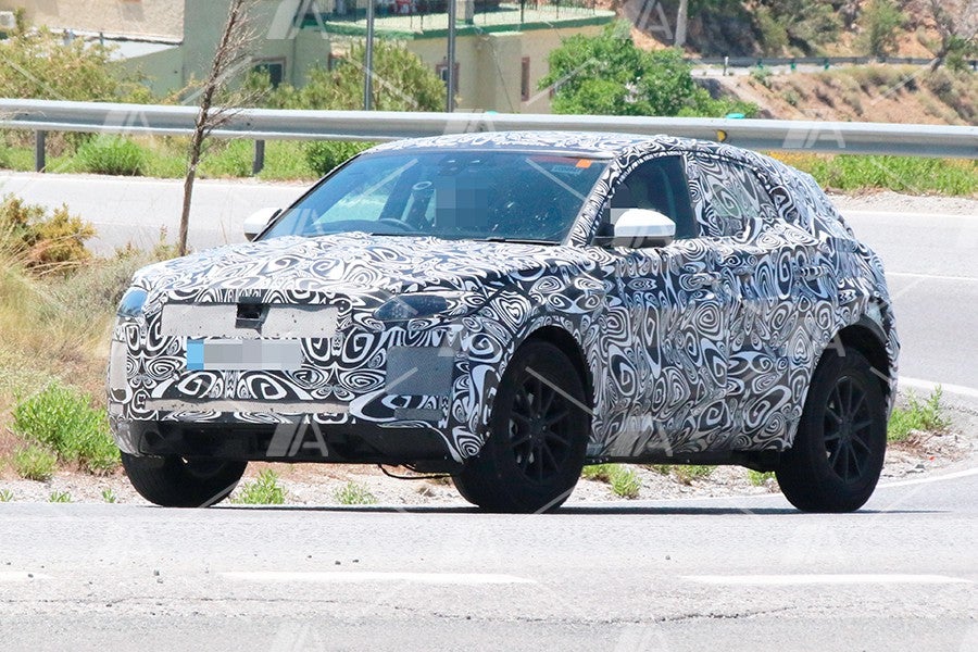 Fotos espía del nuevo Jaguar E-Pace 2018 Fotos espía del nuevo Jaguar E-Pace 2018