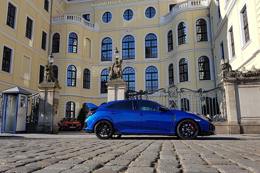 El Civic Type R es todo menos discreto.