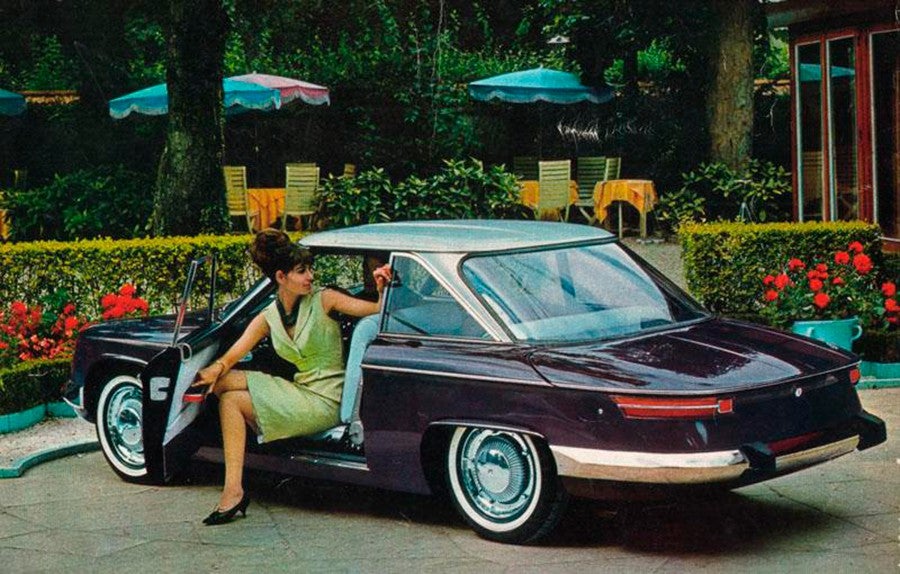 El parecido del Panhard con el EV1 es evidente.