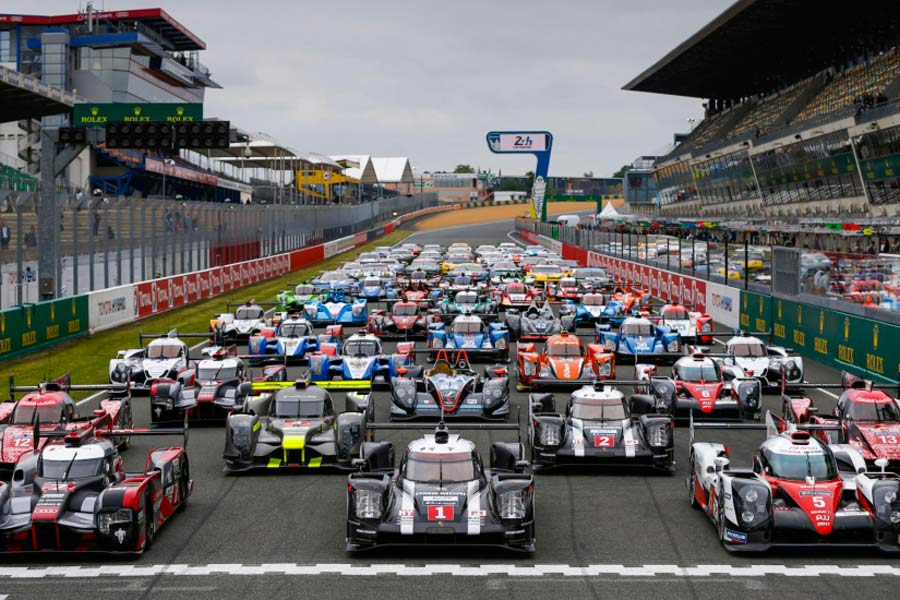 15 pósteres y protagonistas históricos de Le Mans Autocasión