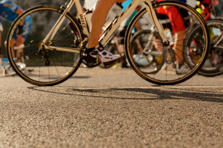 Consejos para la seguridad entre conductores y ciclistas en las carreteras Consejos para la seguridad entre conductores y ciclistas en las carreteras