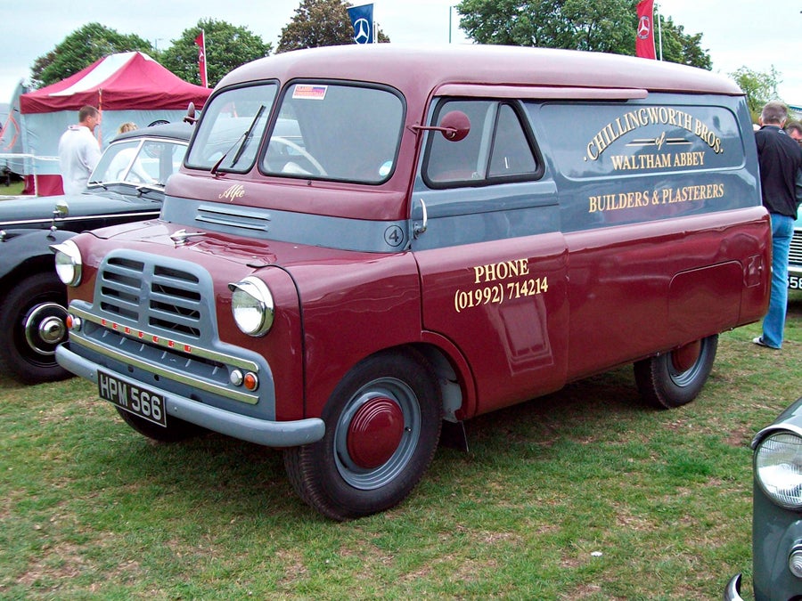 Bedford Oxford uno de los primeros transportes ligeros de los '50.