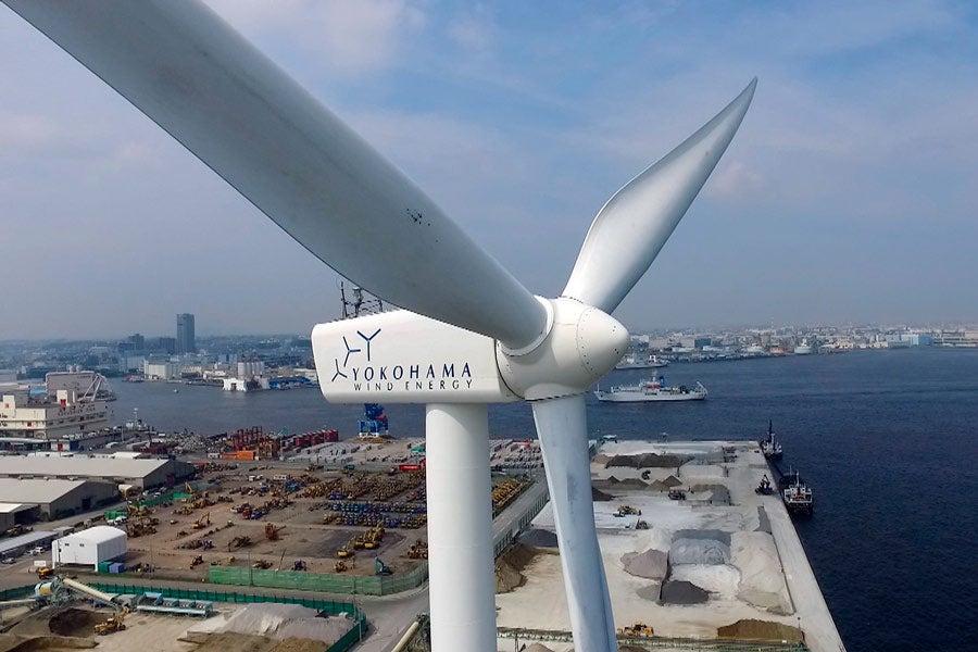 El aerogenerador tiene una altura de casi 80 metros.