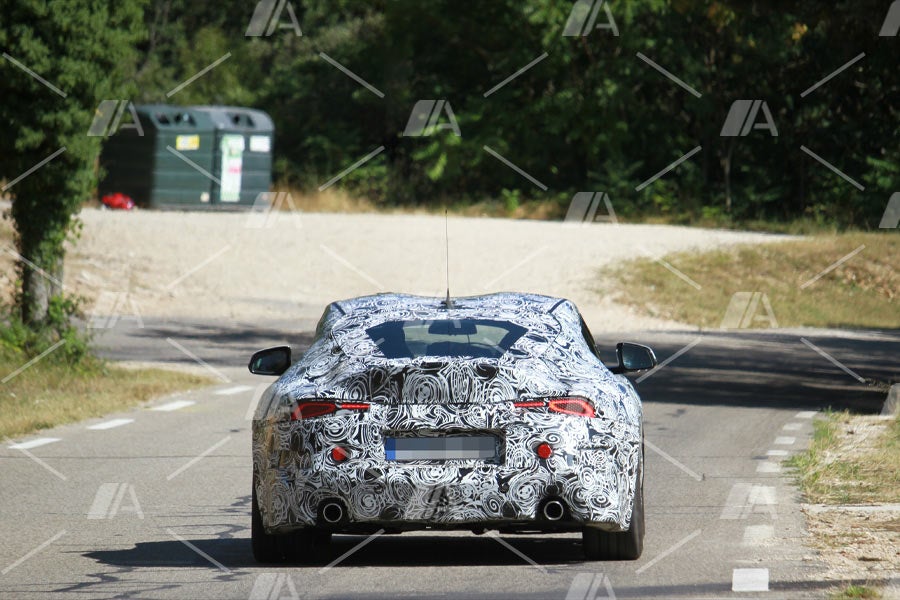 Fotos espía del Toyota Supra 2018.
