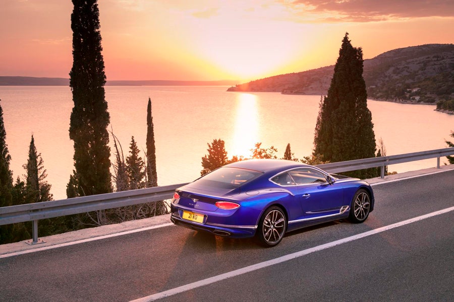 Todo Gran Turismo deberá medirse con el Bentley Continental GT.