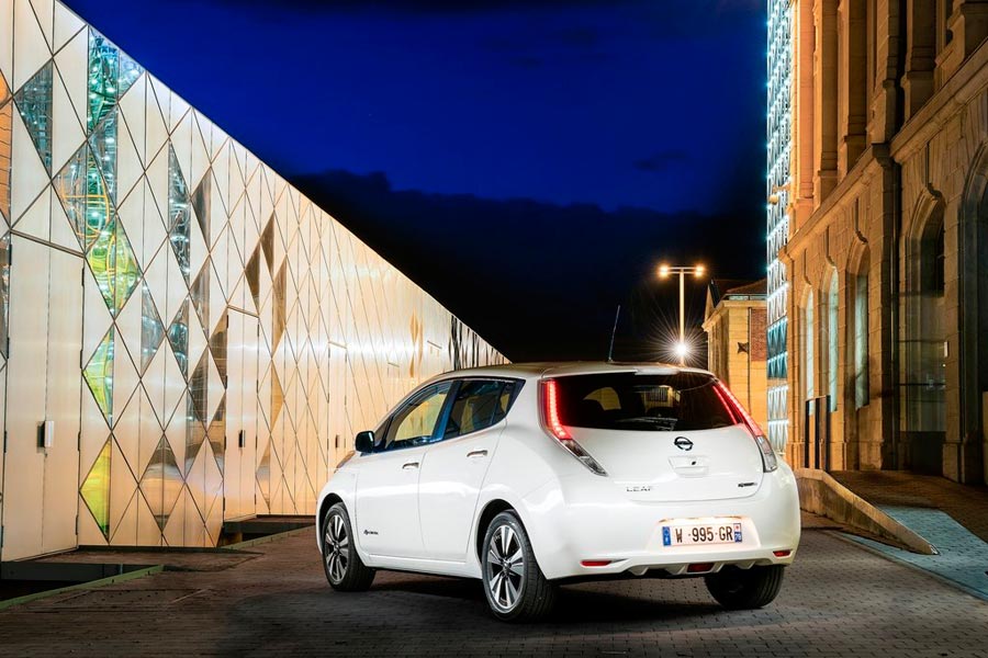 Nissan Leaf 30 kWh 2016.