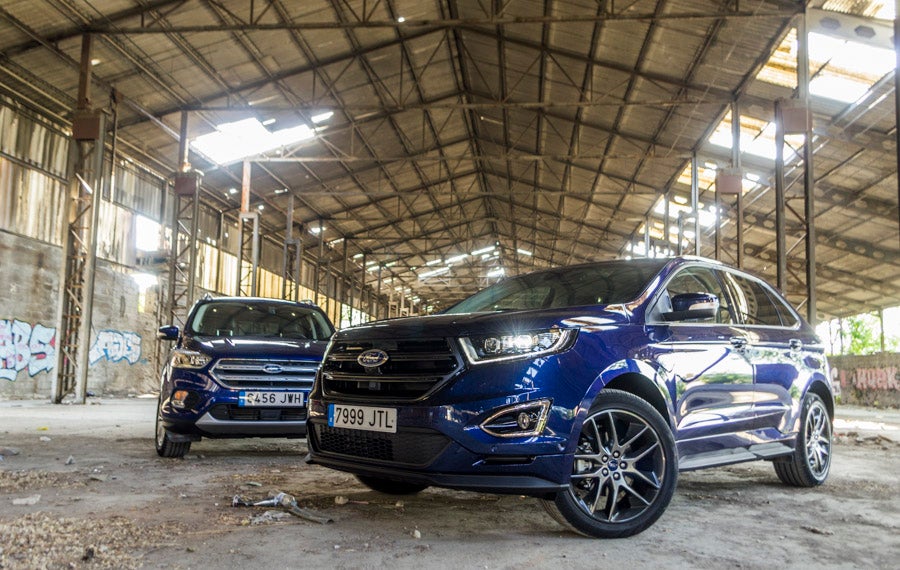 El Ford Edge posee una imagen más robusta que su hermano de gama el Kuga.