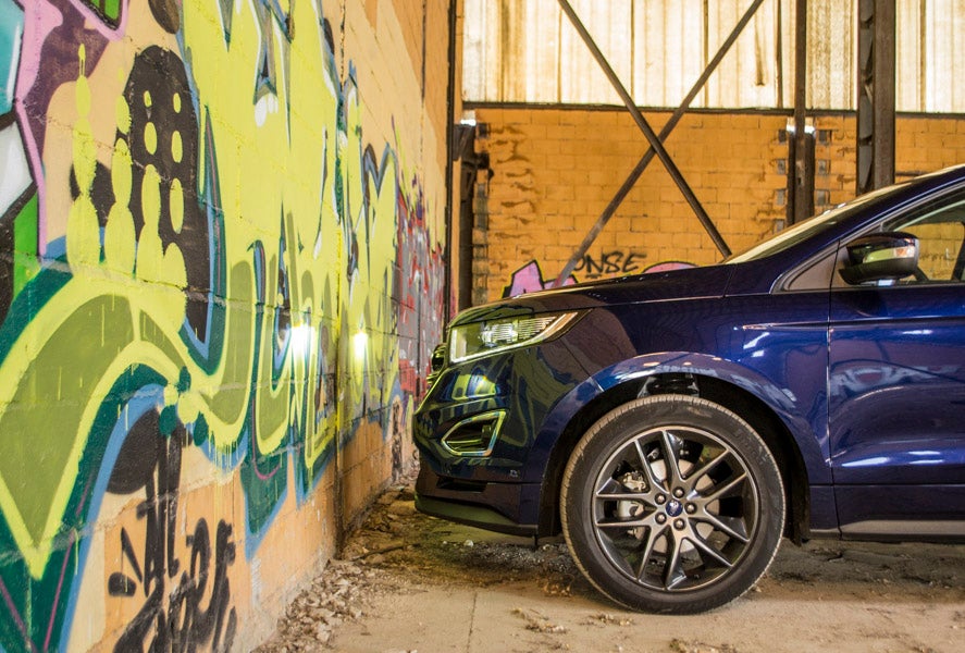 La gran superficie frontal del Ford Edge no ayuda en los consumos.