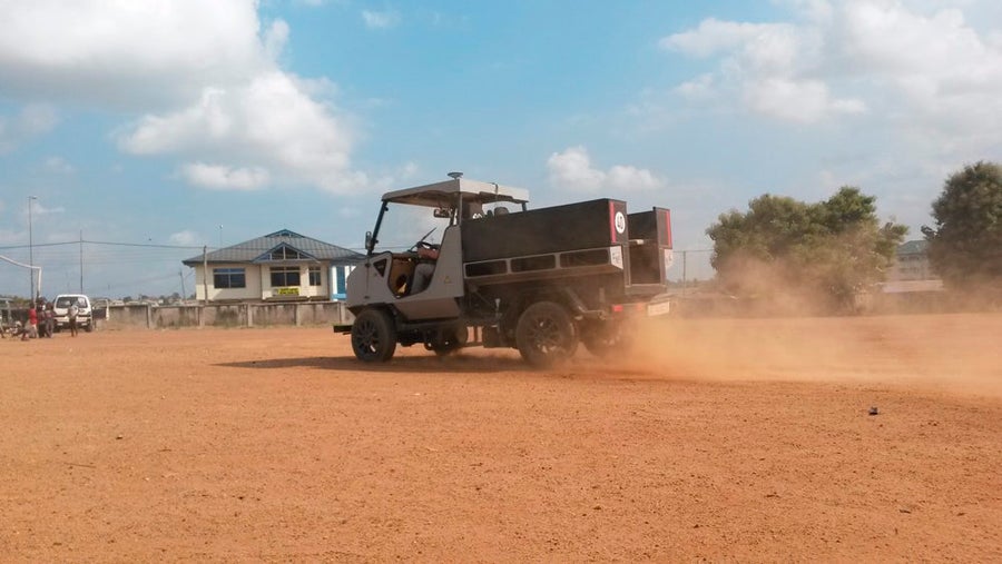 Crean un todoterreno eléctrico para África, el aCar Crean un todoterreno eléctrico para África, el aCar