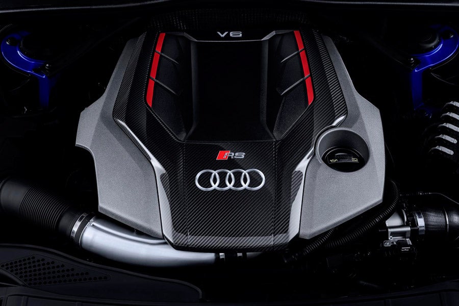 Este 2,9 litros V6 biturbo desarrolla 450 CV de potencia y 600 Nm de par máximo.