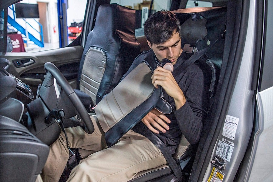 Ford disfraza a los conductores Ford disfraza a los conductores