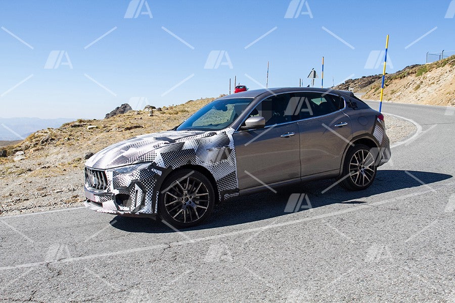 Fotos espía del nuevo Maserati Levante GTS 2018 Fotos espía del nuevo Maserati Levante GTS 2018