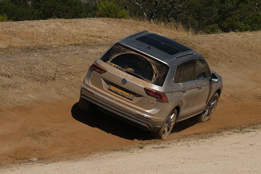 La gama para vehículos SUV y 4x4 va desde los más enfocados a un uso en asfalto hasta un uso mixto con mucho campo.