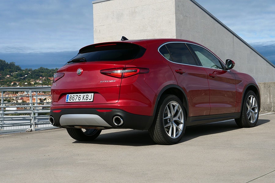 Los consumos del Stelvio de 280 CV son elevados.