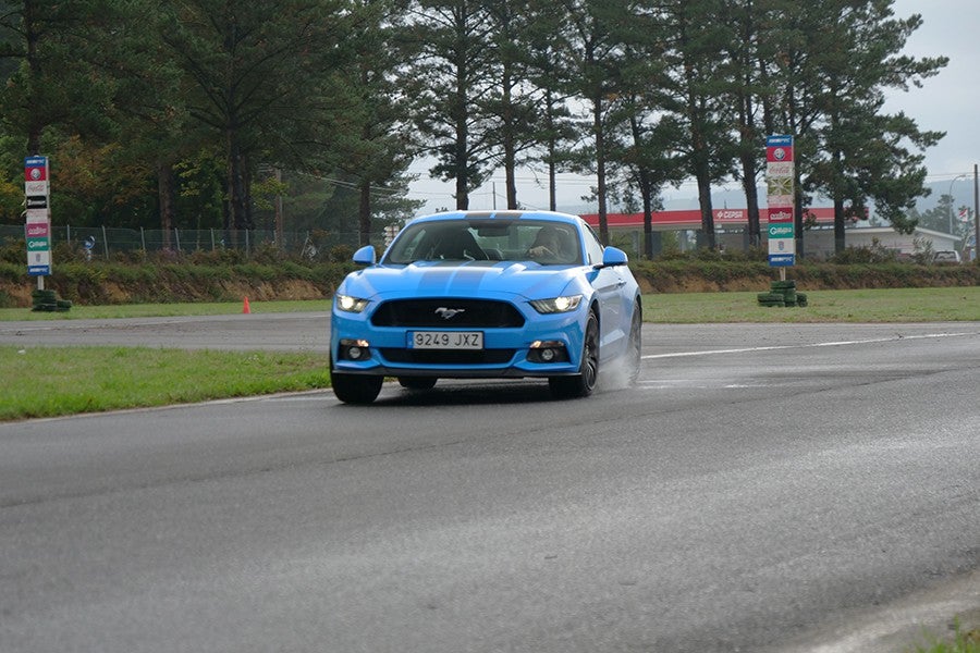 El Mustang puede ser dócil o sacar las uñas, pero sólo si lo provocamos.