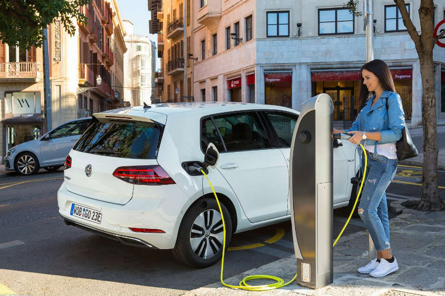Volkswagen invertirá más de 20.000 millones en electromovilidad Volkswagen invertirá más de 20.000 millones en electromovilidad