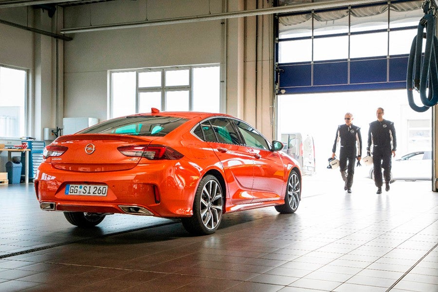 Opel Insignia GSi: 12 segundos más rápido que el OPC en Nürburgring Opel Insignia GSi: 12 segundos más rápido que el OPC en Nürburgring