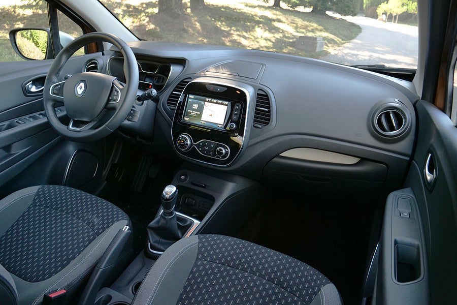 El interior tiene unos materiales de mucho mejor aspecto y tacto.