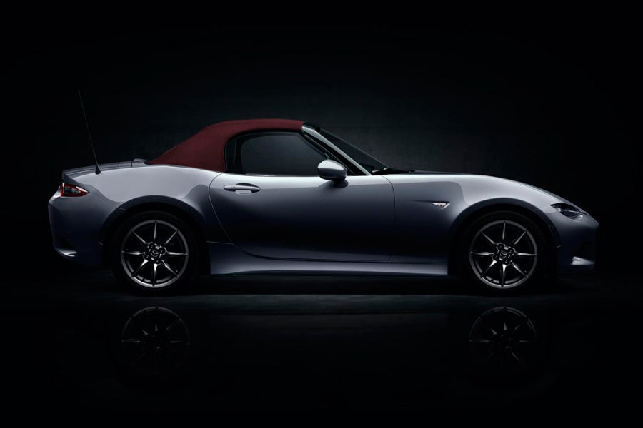 Mazda MX-5 ST Red Heritage.