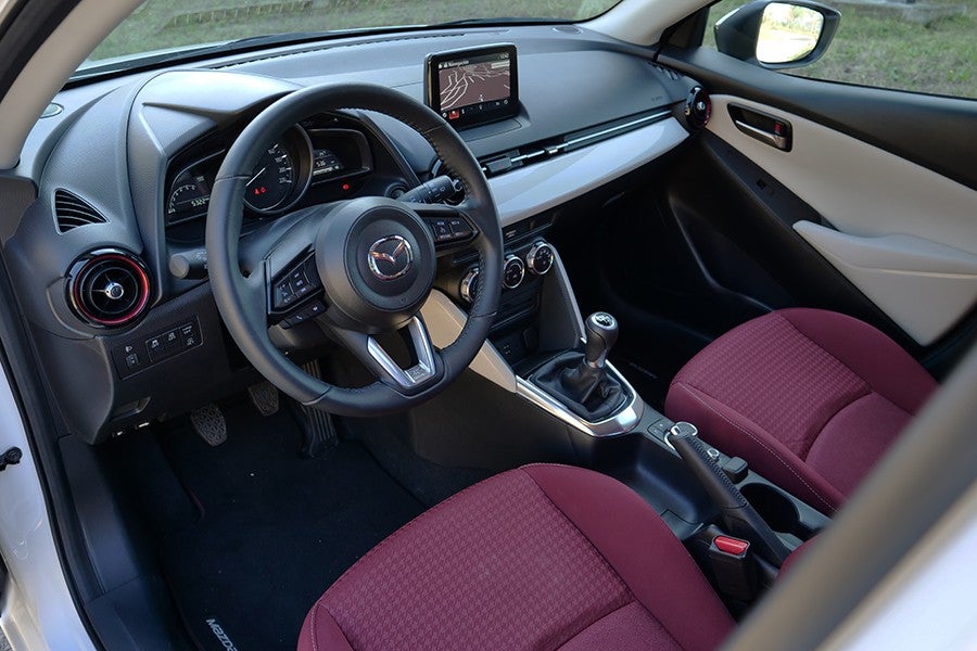 El interior del Red Edition es muy llamativo.
