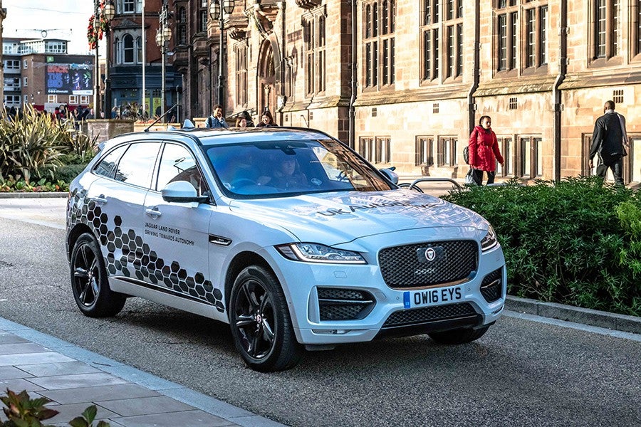 Un Jaguar anda suelto por la ciudad Un Jaguar anda suelto por la ciudad