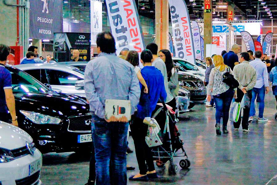 La Feria del Automóvil de Valencia se encumbra en número de coches La Feria del Automóvil de Valencia se encumbra en número de coches