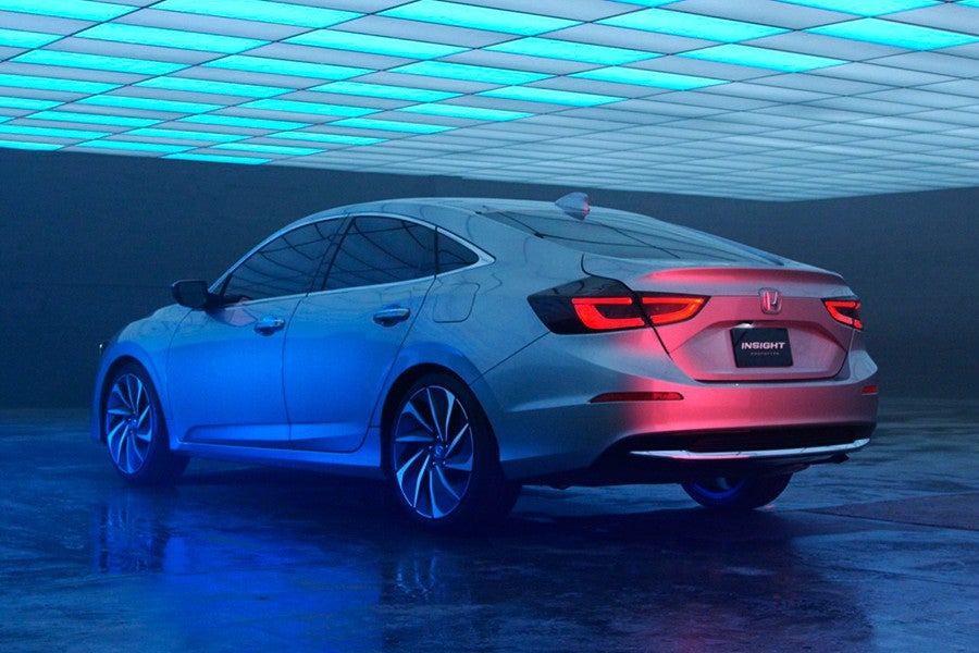 El Insight se posiciona ligeramente por encima del Civic Sedan en tamaño.