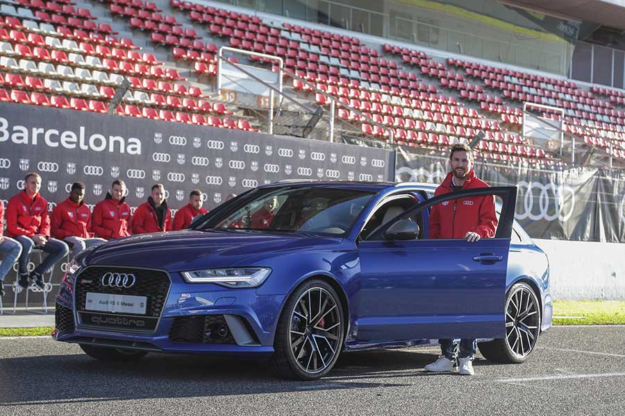 Entrega de coches Audi a los jugadores del FC Barcelona. Temporada 2017-2018