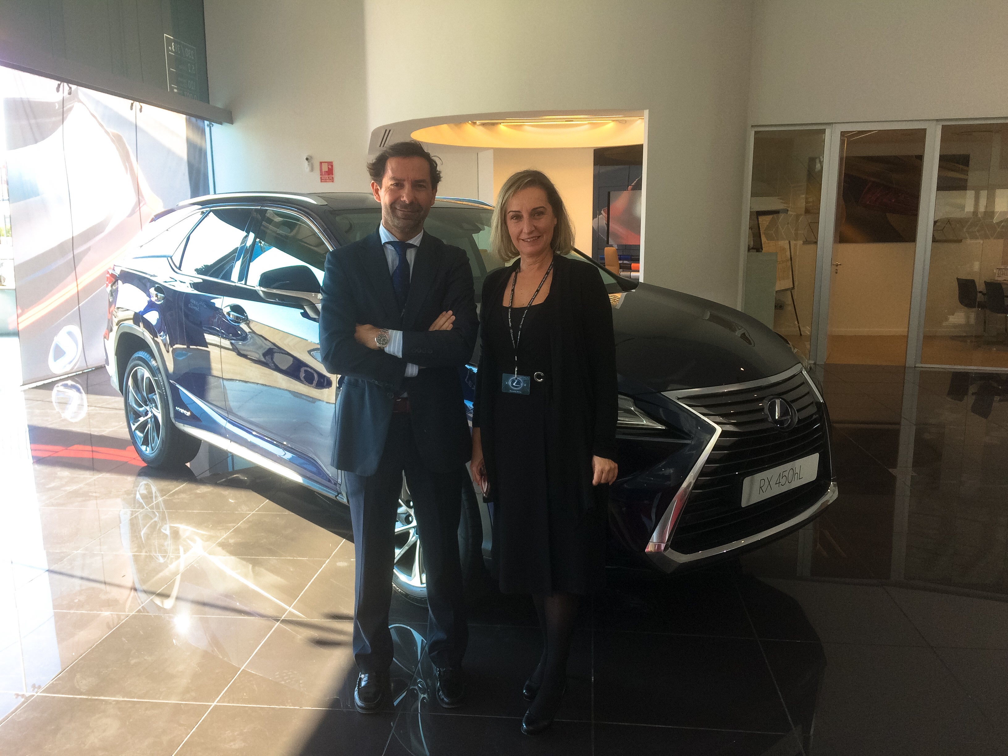 Lexus Sevilla presenta en exclusiva el nuevo Lexus RX 450h L Lexus Sevilla presenta en exclusiva el nuevo Lexus RX 450h L