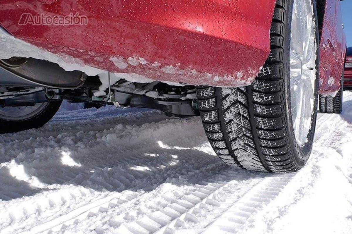 Dudas: ¿en qué ruedas deben ir colocadas las cadenas para la nieve?
