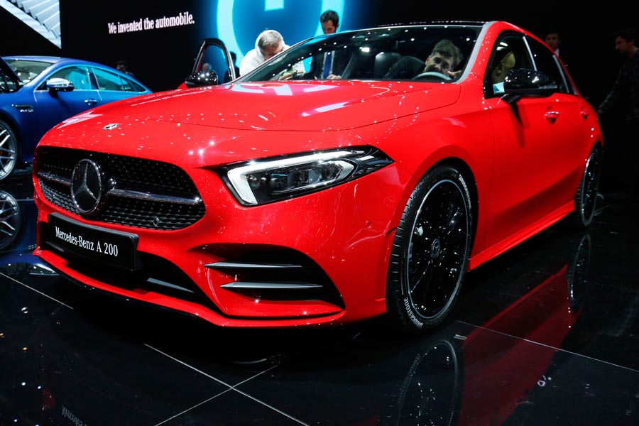 La parrilla del nuevo Mercedes Clase A es más ancha y está situada en una posición más baja.