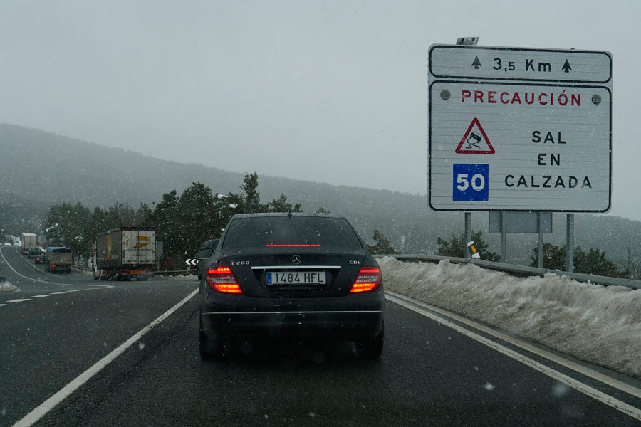 Varias carreteras en alerta por las nuevas nevadas Varias carreteras en alerta por las nuevas nevadas