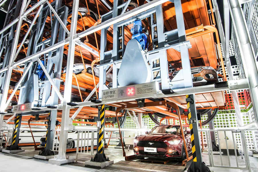 Así es la máquina expendedora de coches de Ford Así es la máquina expendedora de coches de Ford