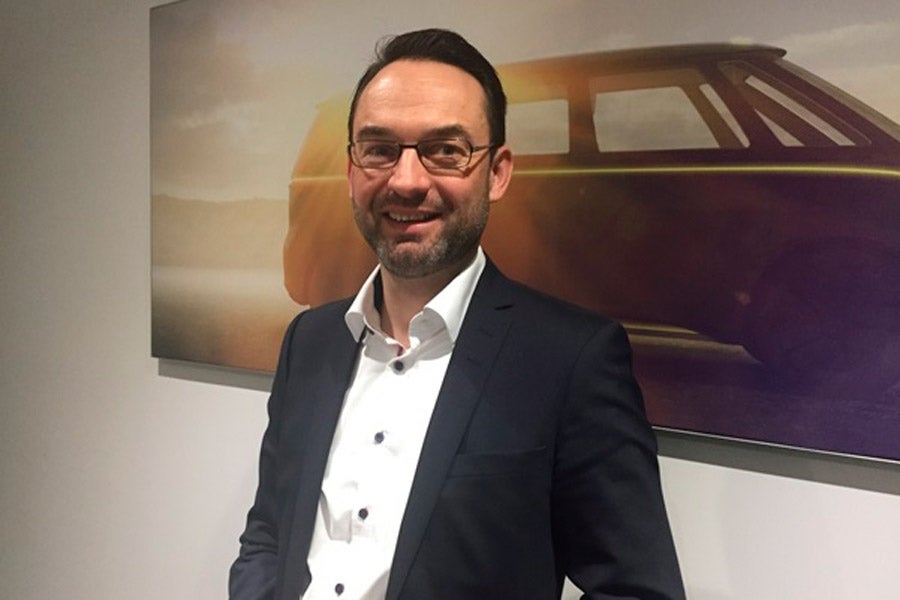 Entrevista a Christian Senger: Los retos del coche eléctrico Entrevista a Christian Senger: Los retos del coche eléctrico