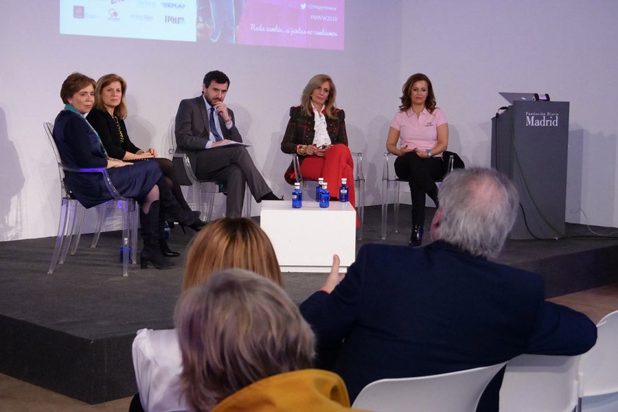 Este es el papel actual de la mujer en los concesionarios Este es el papel actual de la mujer en los concesionarios