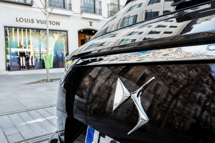 El DS 7 Crossback acompaña a Louis Vuitton en su exposición El DS 7 Crossback acompaña a Louis Vuitton en su exposición