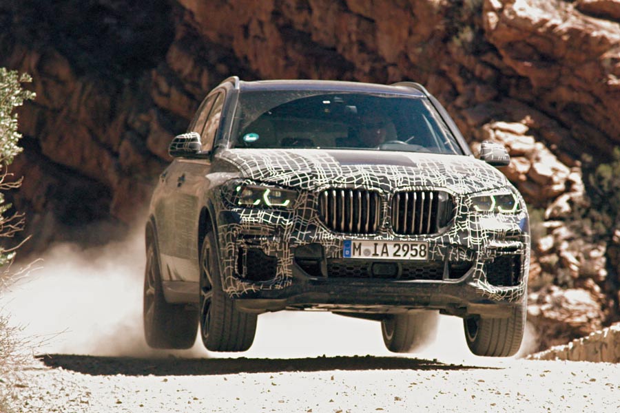 El BMW X5 2019 está a puntito de caramelo (vídeo) El BMW X5 2019 está a puntito de caramelo (vídeo)