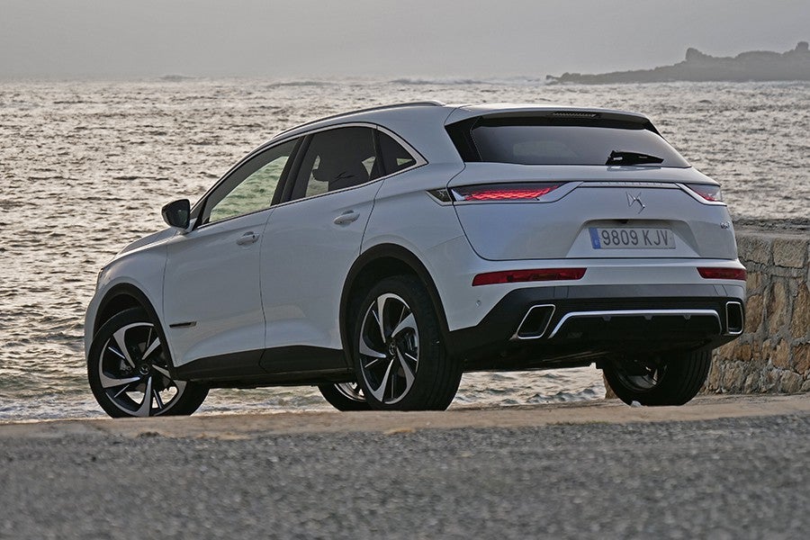 El DS7 tiene una buena estampa, pero los ajustes decepcionan.