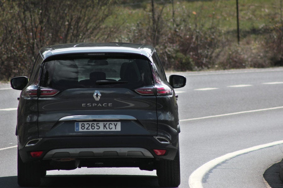 Imágenes dinámicas de la Renault Espace.