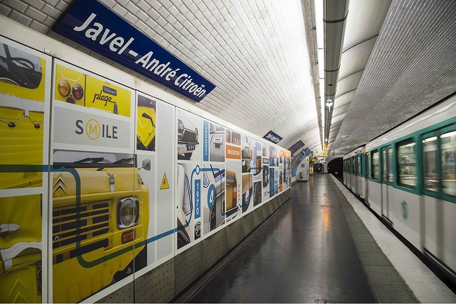 La estación de metro de París dedicada a Citroën La estación de metro de París dedicada a Citroën