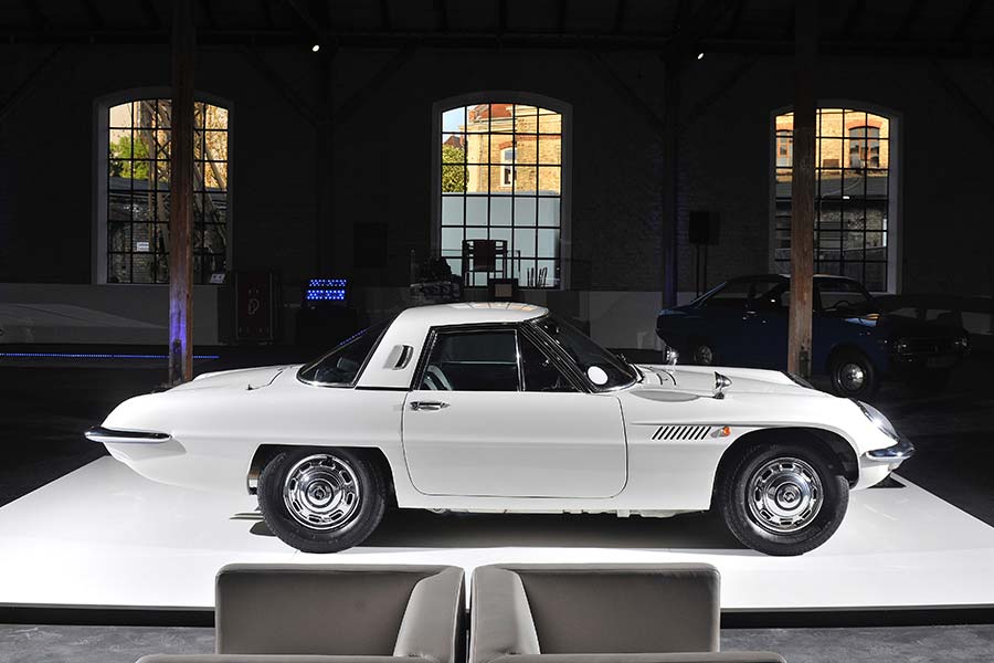 Mazda Cosmo, el primer coche con motor rotativo