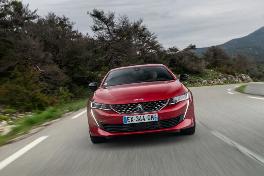 Adiós a la palanca de cambios: esta es la propuesta de Peugeot