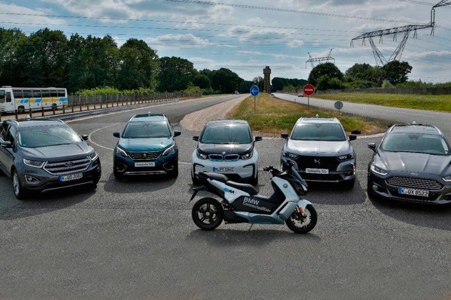 BMW, Ford, PSA y 5GAA hacen la primera demostración V2X BMW, Ford, PSA y 5GAA hacen la primera demostración V2X