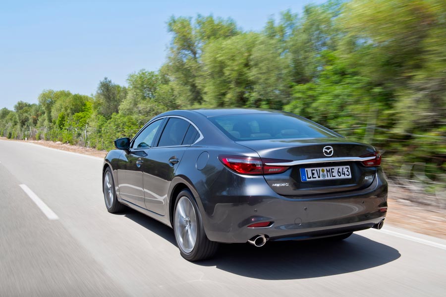 El Mazda6 2018 es muy agradable de conducir.
