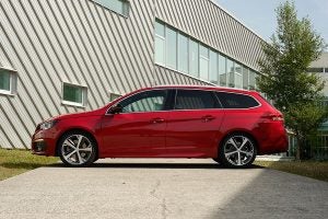 El Peugeot 308 SW con el acabado GT Line es muy atractivo.