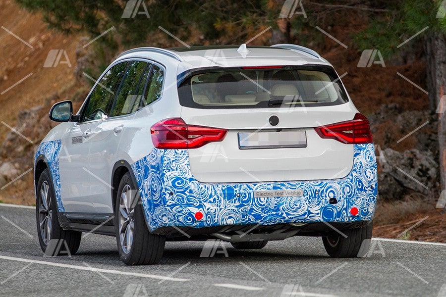 La autonomía de este BMW eléctrico ronda los 400 km.
