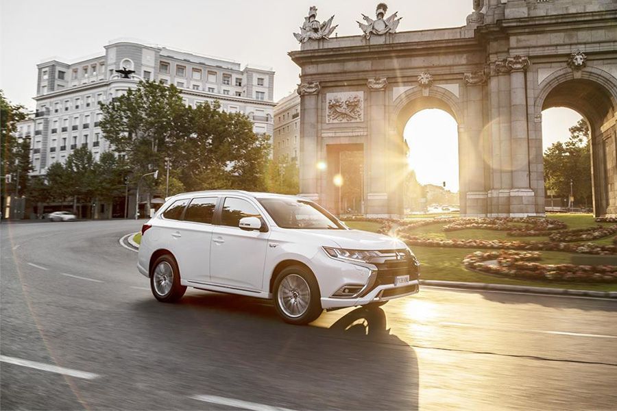Primera prueba del Mitsubishi Outlander PHEV 2019: ¿el mejor SUV híbrido enchufable? Primera prueba del Mitsubishi Outlander PHEV 2019: ¿el mejor SUV híbrido enchufable?