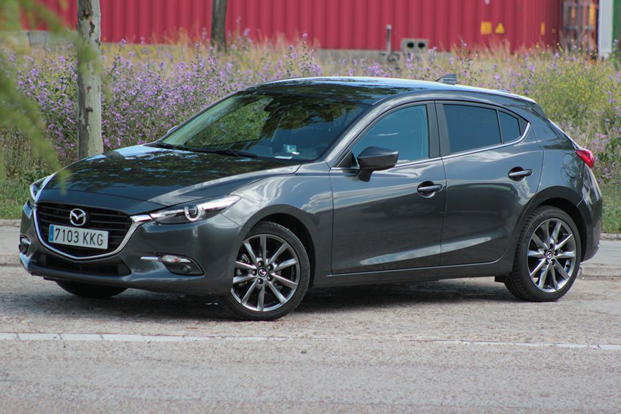 El Mazda3 con motor de gasolina de 120 CV acelera de 0 a 100 km/h en 8,9 segundos.