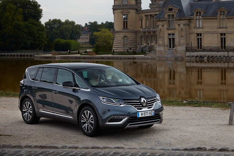 El Renault Espace estrena un nuevo motor diésel de 200 CV y 2 litros.