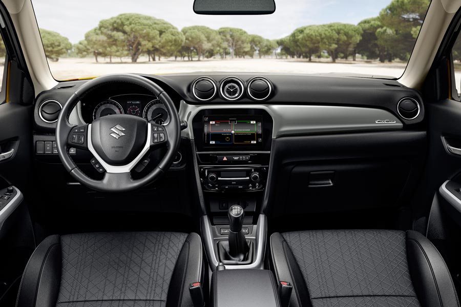 El interior del Suzuki Vitara 2018 está mejor rematado.